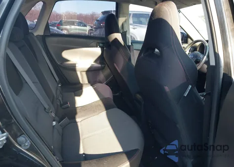 2011 Subaru Impreza Wrx z USA, uszkodzony, nr VIN JF1GV7E62BG503289